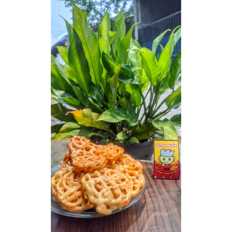 

Cemilan Kerupuk Seblak Perung Pedas