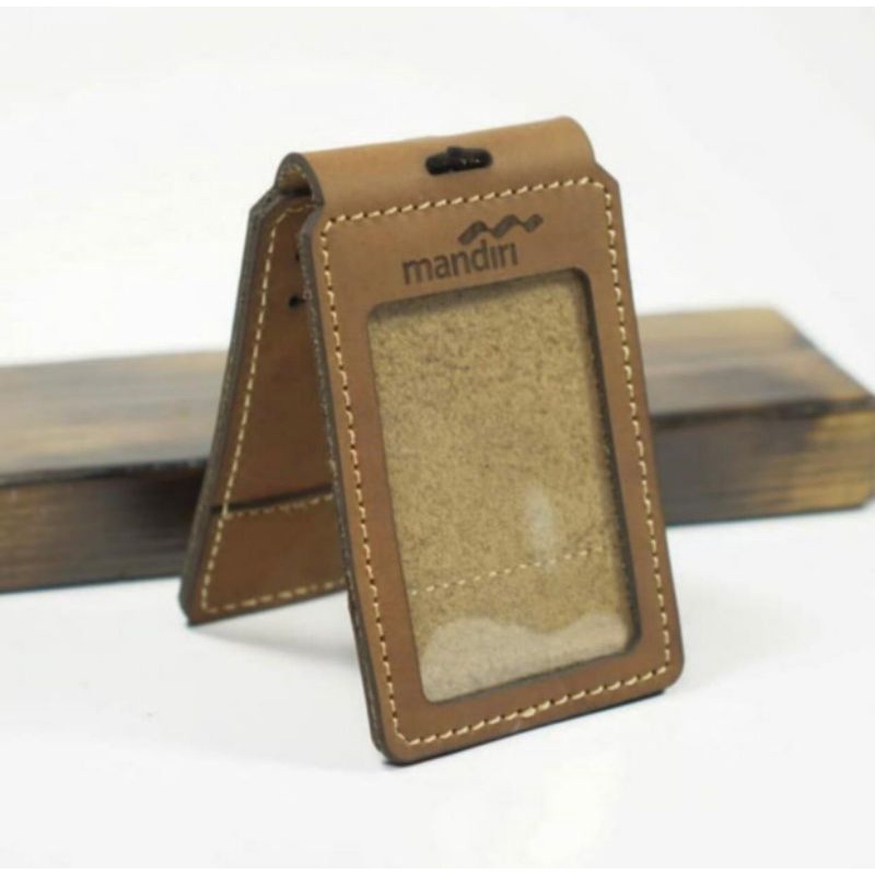

NAME TAG KULIT PREMIUM ID CARD KULIT CUSTOM MODEL FLIP BISA CUSTOM LOGO PERUSAHAAN