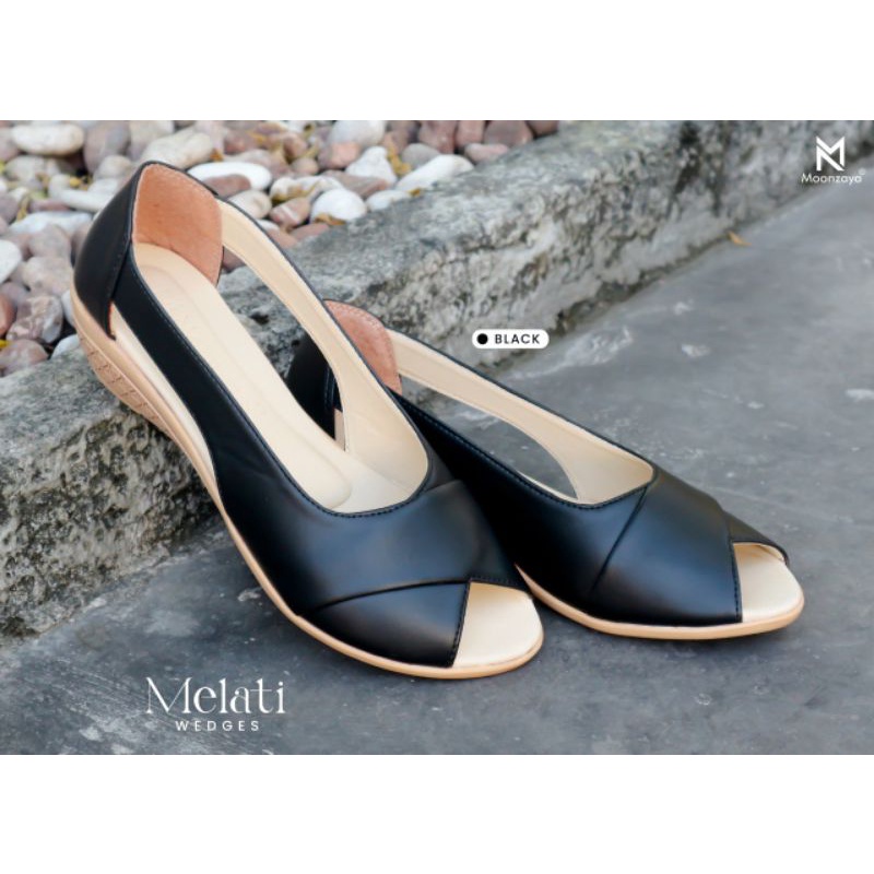 Sepatu Sandal Wanita / Wedges Melati by Moonzaya