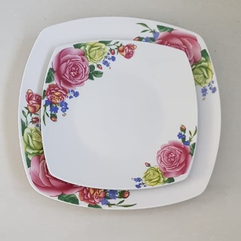 Piring Keramik Segi Motif Set