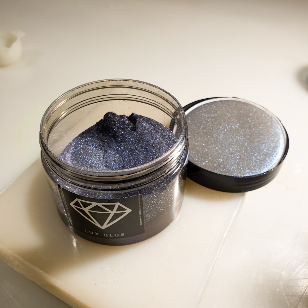 

LUX BLUE Black Diamond Pure Mica Powder