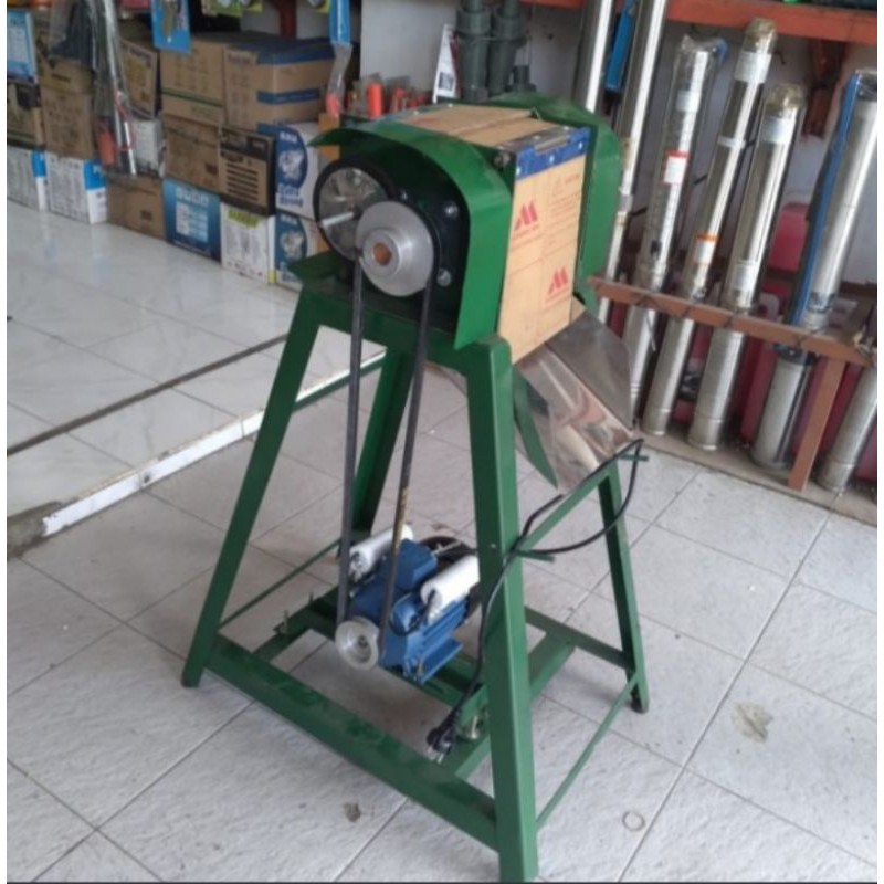Mesin parutan kelapa/Singkong+Dinamo 1/2pk siap pakai