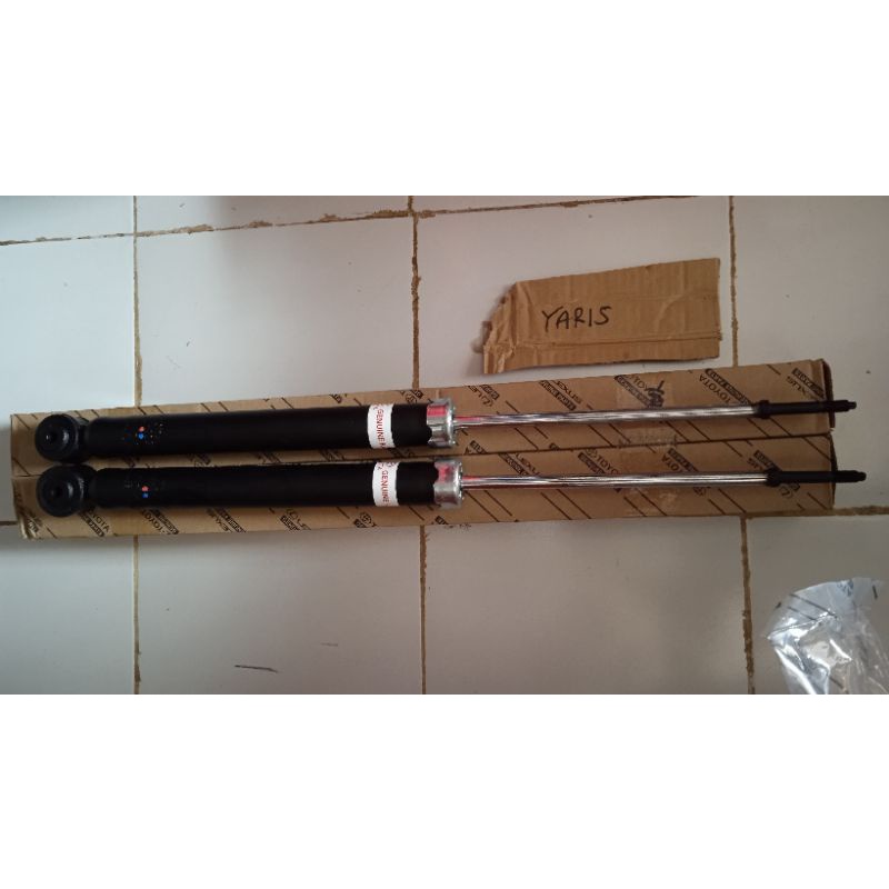shock belakang toyota yaris
