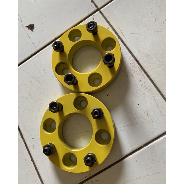 Adaptor velg mobil 4x110 ke 4x114,3 tebal 2 cm 2 pcs