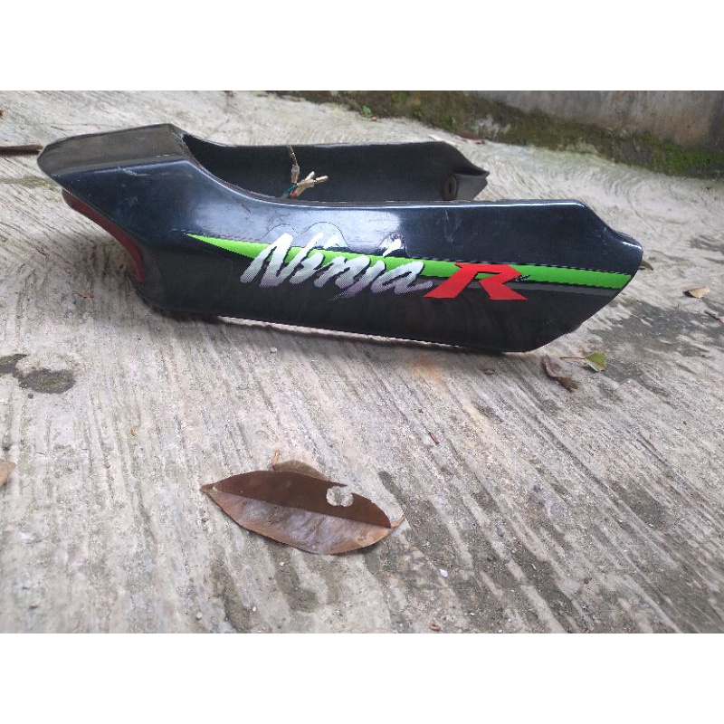 Body cover belakang ninja r ori