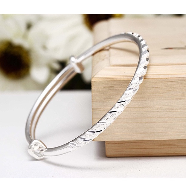 Gelang Bentuk Tabung Bulat Bahan Stainless Steel Warna Silver Untuk Wanita