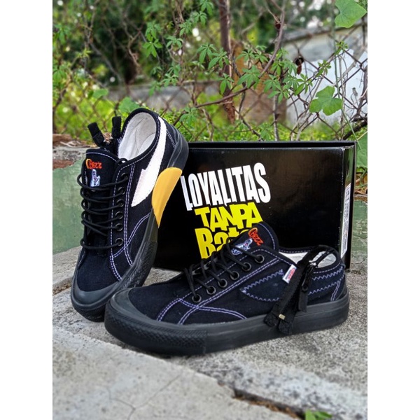 Converse all star black мужские. Chevrolet impala 4. Nike air force 1 red. Лоурайдер vhs. Full low.