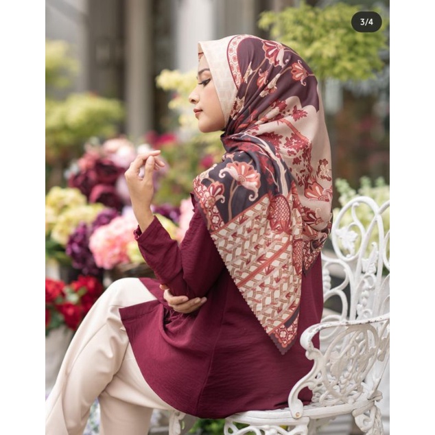 Blind Sale Scarf Wearing Klamby