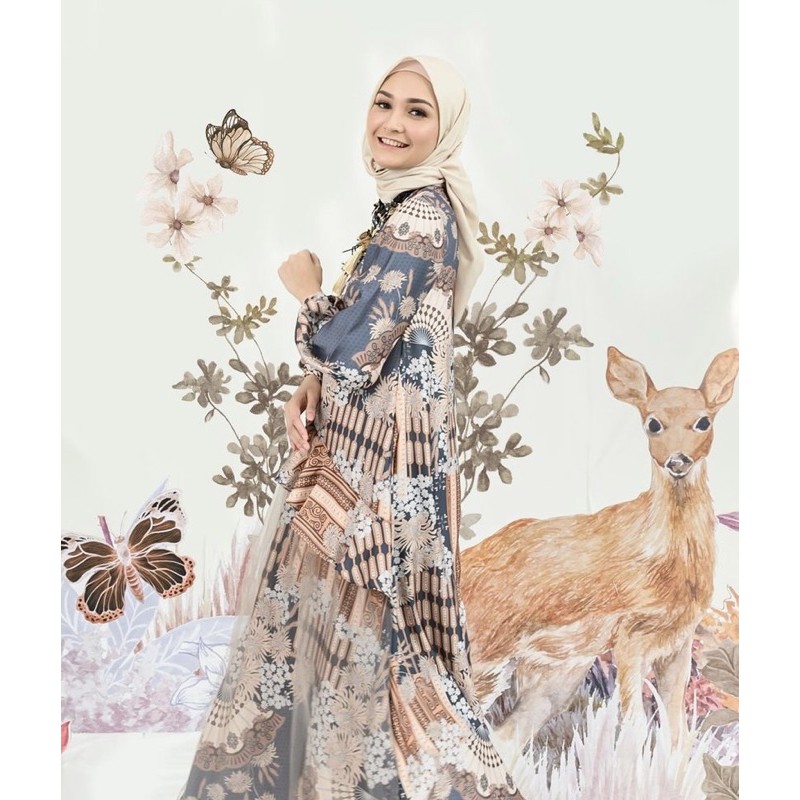 melody dress wearing klamby