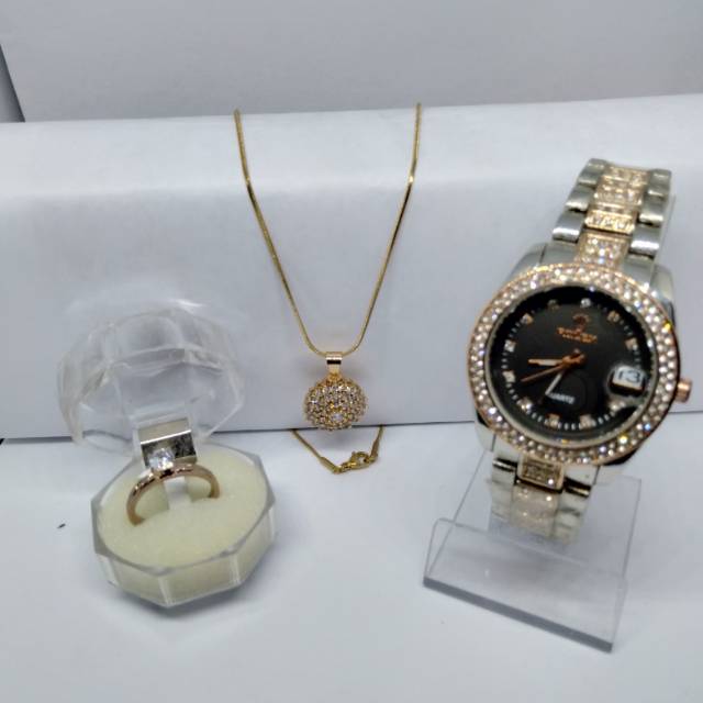 Kalung wanita titanium set jam tangan free cincin