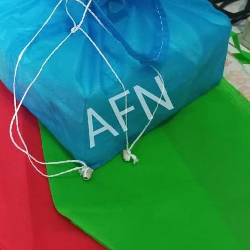 

Tas hajatan serut polos 20x20 box nasi snack - Biru