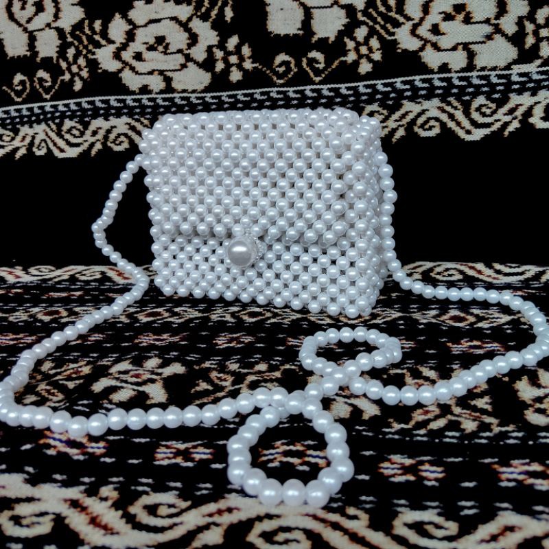 Beaded Bag Pearl // Tas Mutiara //
