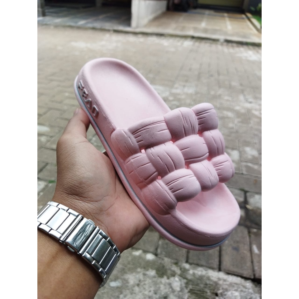 Sandal Wanita Slip on/sandal kokop wanita import dari balance  2219 size 36-41