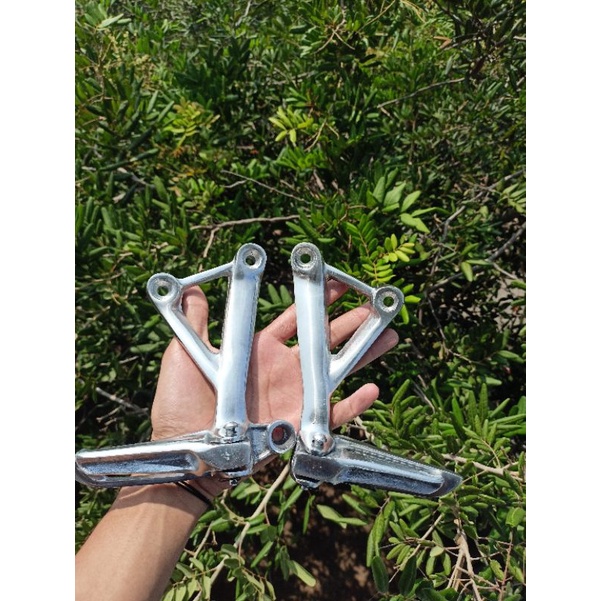 BOSTEP CB150 R FUSTEP PINJAKAN KAKI BELAKANG CB150 R FOOTSTEP CB150 R