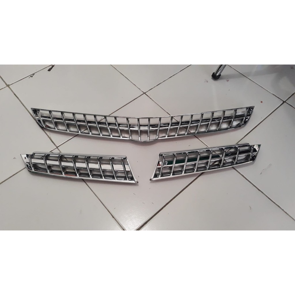 ornament grill model camry untuk avanza xenia vvti tahun 2008-2011