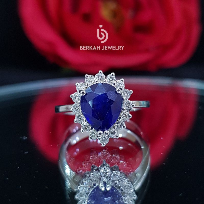 Cincin emas putih 40% berlian asli dengan batu blue safir