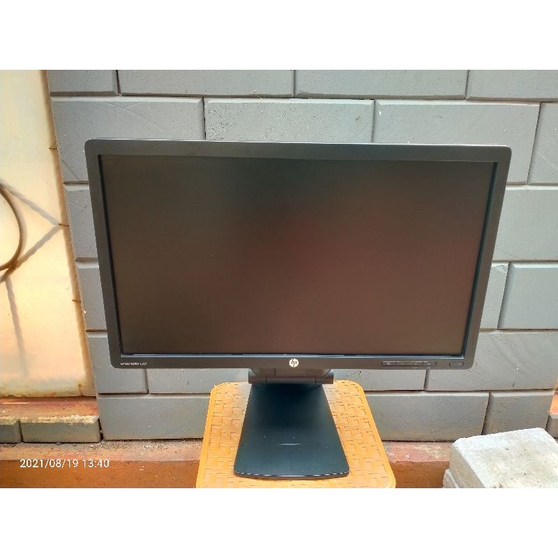 MONITOR LED HP ELITEDISPLAY 22 INCI RESOLUSI FULL HD LIKE NEW