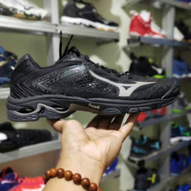 sepatu mizuno wlz 5 black low