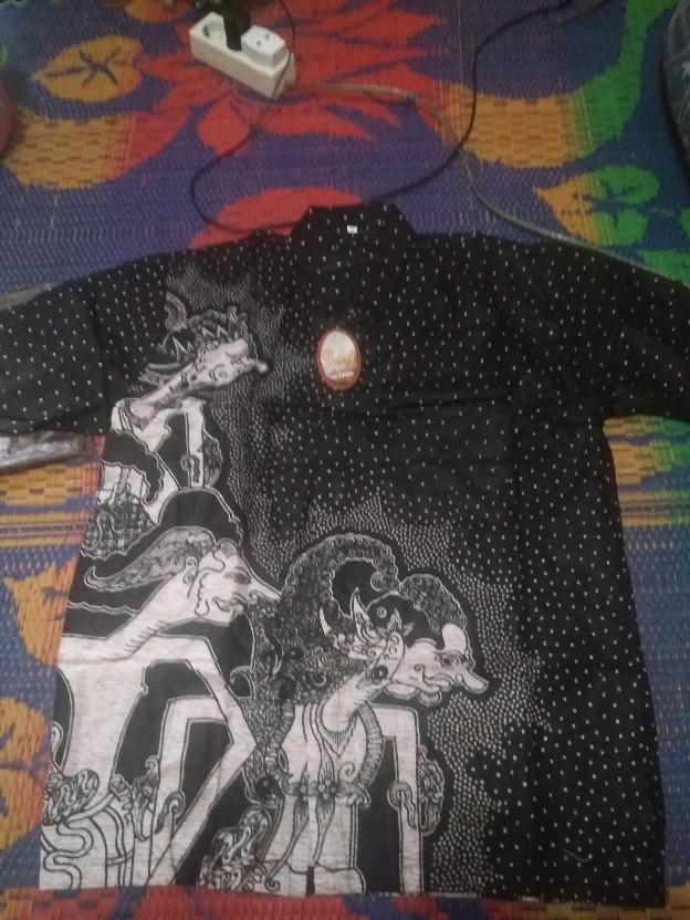 Kemeja Batik Pria Modern Motif Wayang Titik
