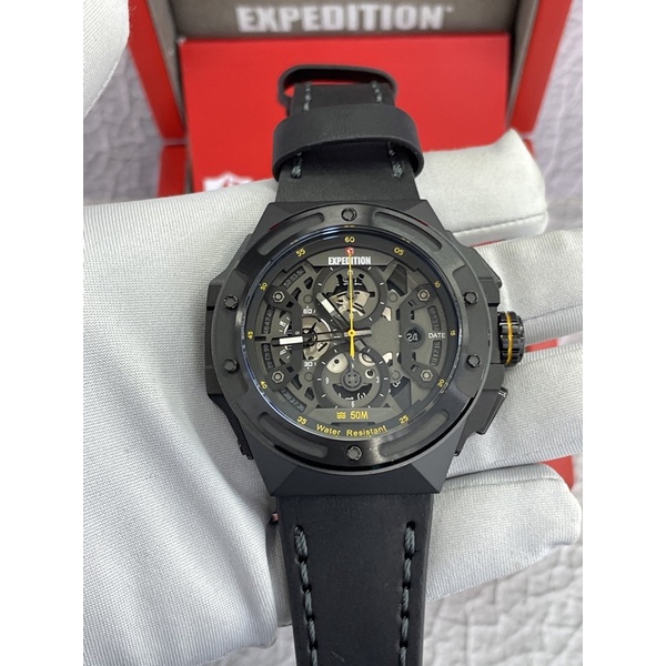 expedition e6818m pria kulit