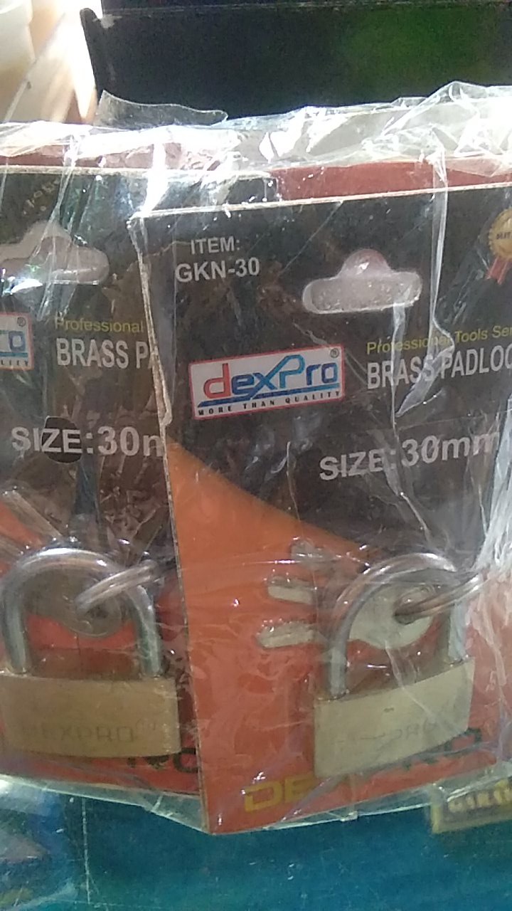 Gembok Kuning Ukuran 30mm Dexpro