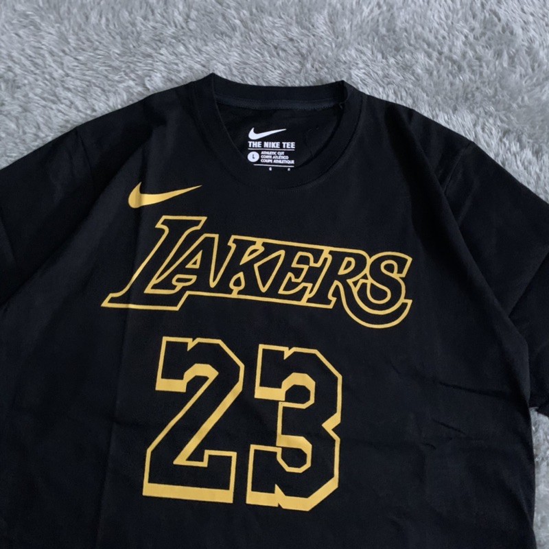 Kaos Tshirt Nike Lakers 23 Outline Fulltag