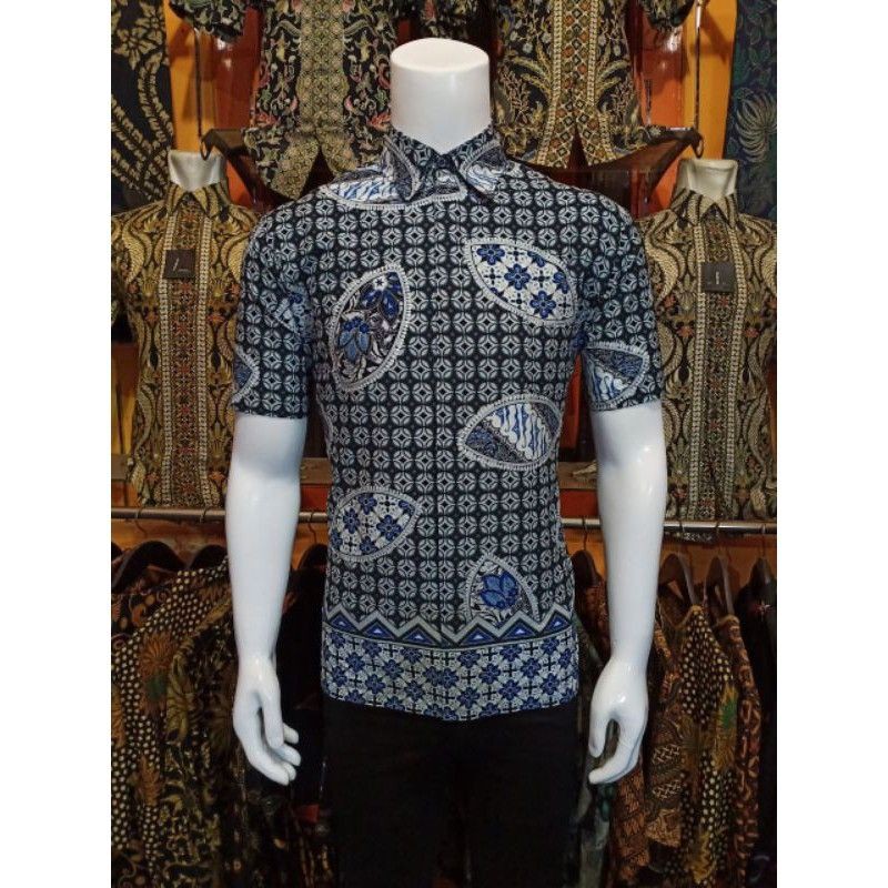 LBS 872 HEM KEMEJA BATIK PRIA SLIMFIT LENGAN PENDEK LUIGI BATANI