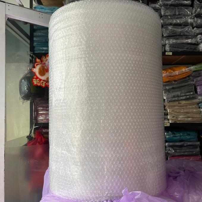 

BUBBLE WRAP HITAM MURAH MERIAH 63 CM X 50 M - BENING