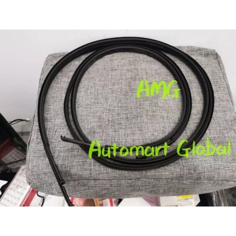 moulding roof karet atap innova reborn set 2pc original