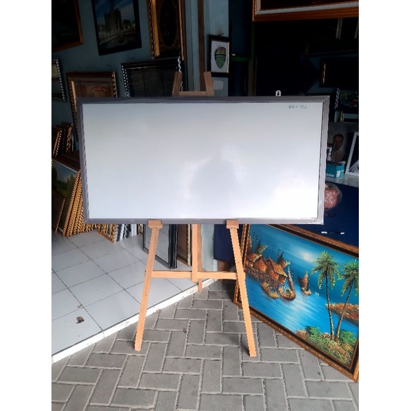 

PAPAN TULIS MINIMALIS