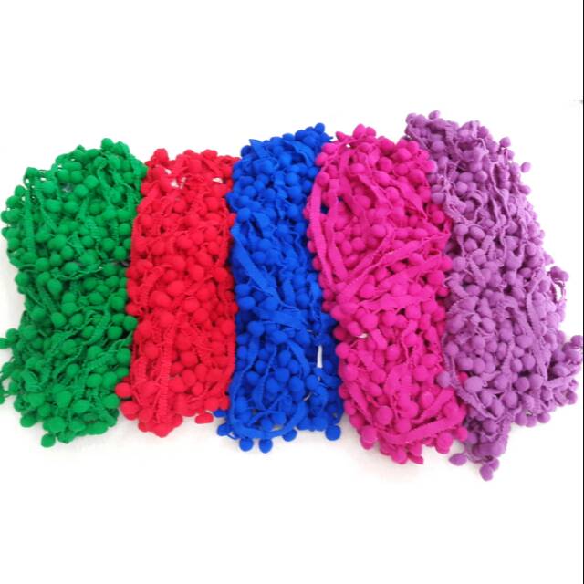 Renda pompom warna cerah