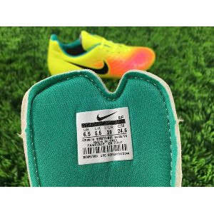 Terlaris  Sepatu Soccer Nike Magista Opus II FG   Volt
