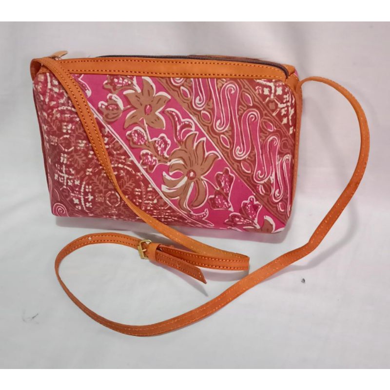 TAS GEMBUNG KULIT SAPI/BATIK