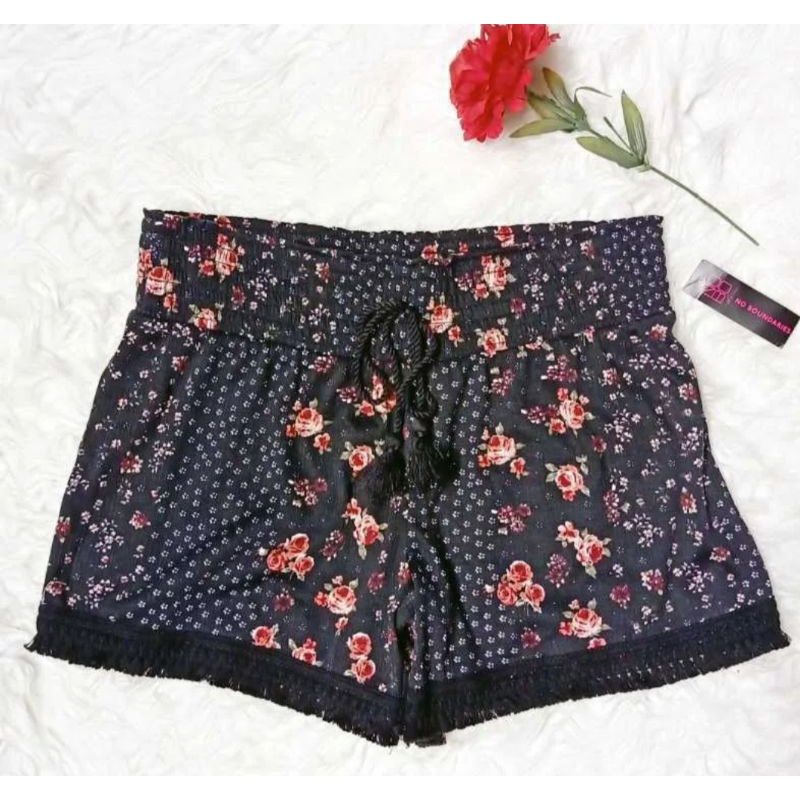 Celana Pendek Wanita Short Pants No Boundaris Original Branded