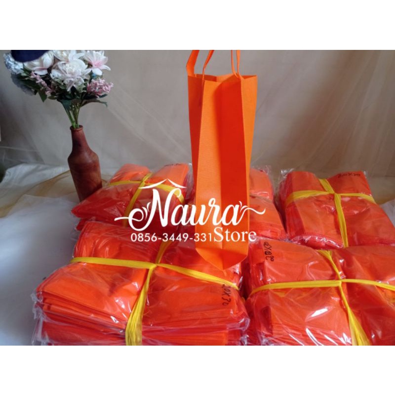 

Tas kain sponbond Ukuran 20x30 ( isi 12 )