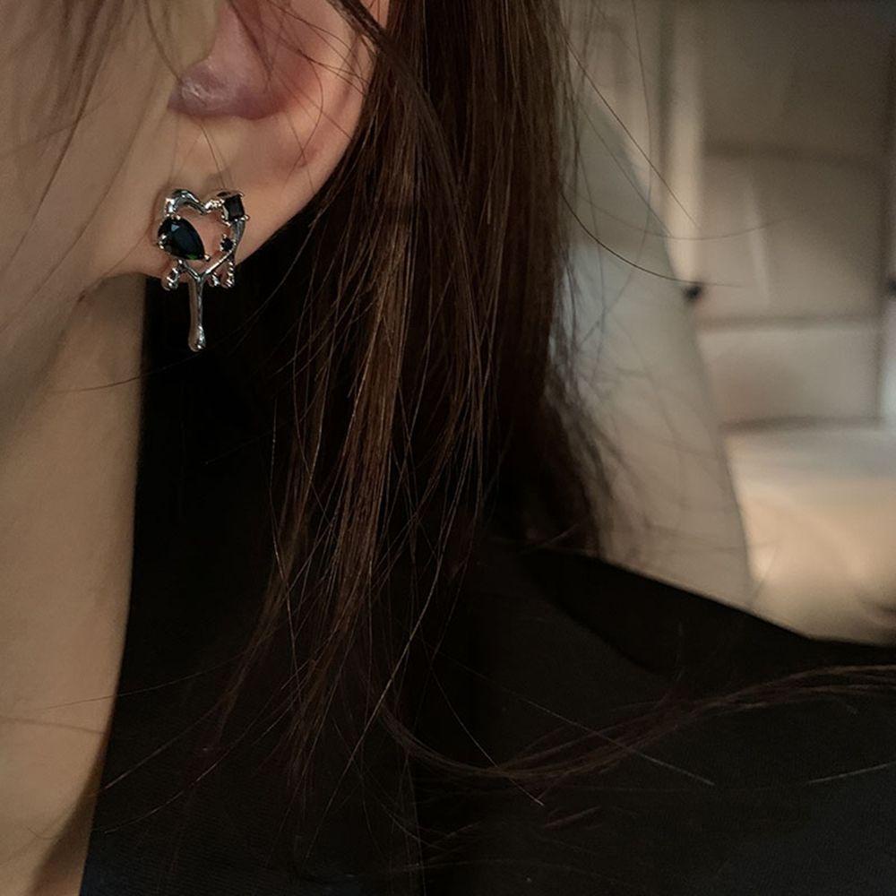 Lily Anting Tusuk Logam Trendy Wanita Hollow Hitam