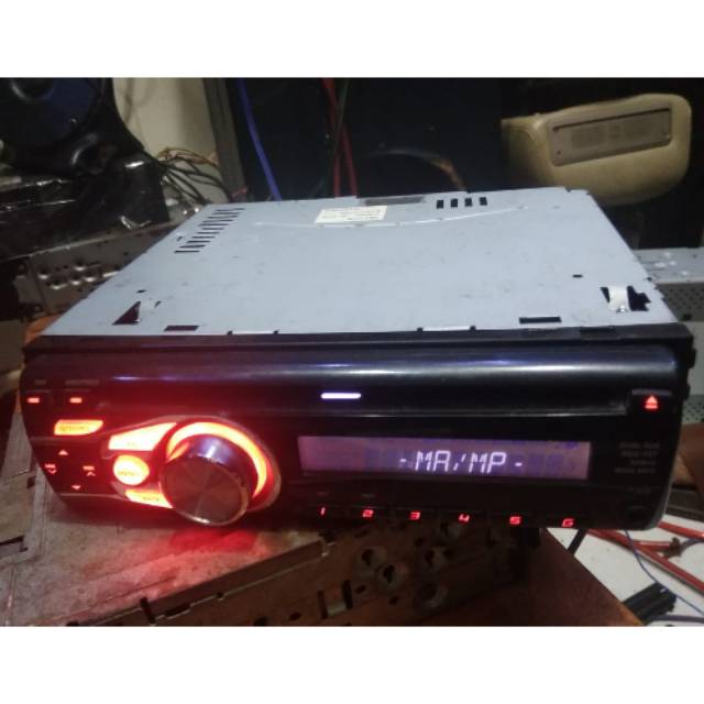 Headunit singledin JVC cd mp3 aux radio am fm audio mobil