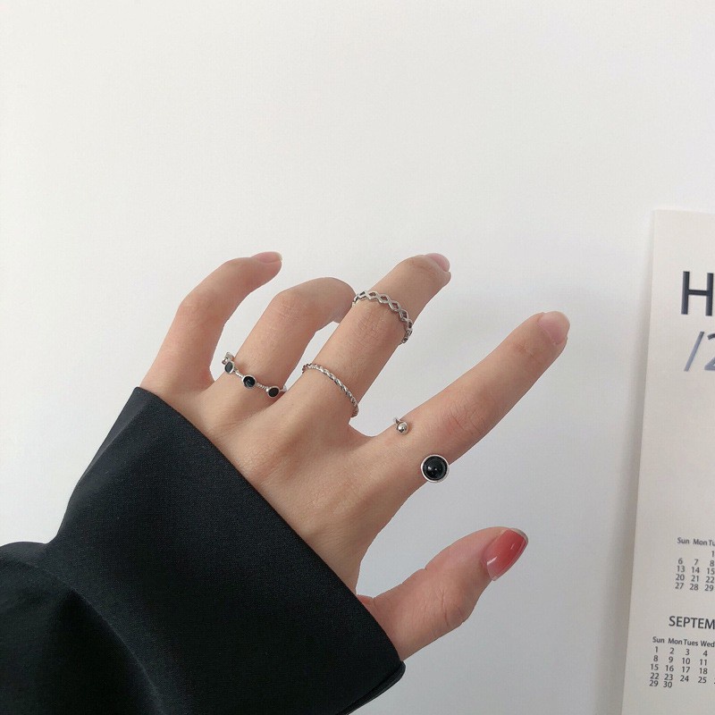 Cincin Set Fashion 4 pcs/set Jari Telunjuk Model Terbuka Adjustable Lingkaran Hitam Dalika