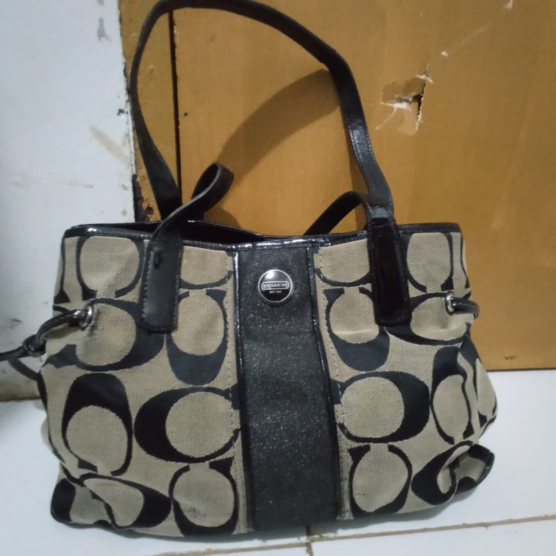 Coach kanvas tote preloved