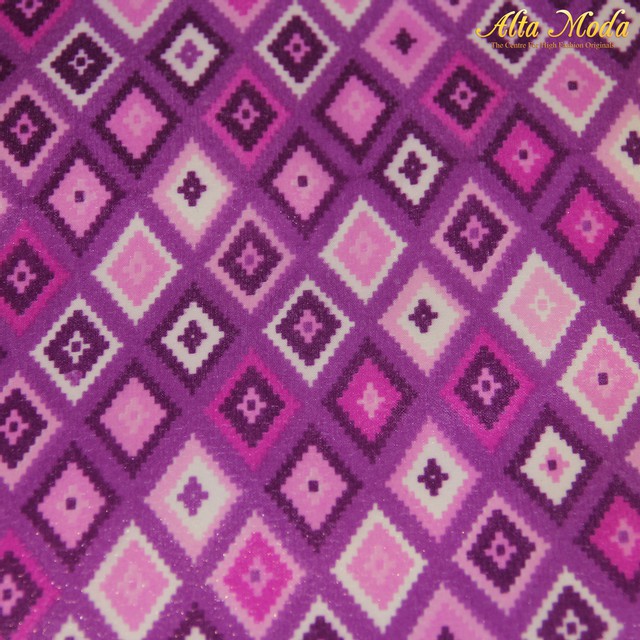 

Alta Moda Chiffon Ungu Motif Wajik (1M)