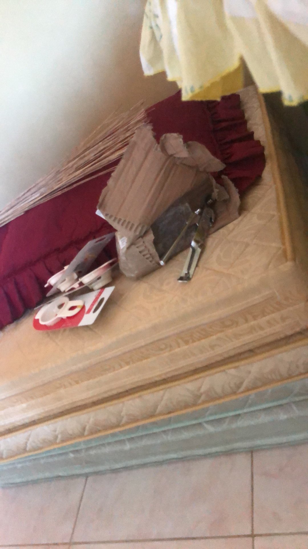 Alat Pembuka Kaleng  Dan Tutup Botol Putar / Can Opener