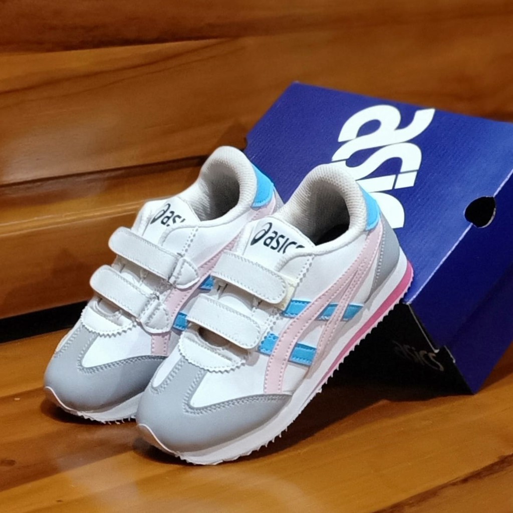 Sepatu anak sneakers putih velcro fashion Terbaru olahraga  tk pesta murah laki laki dan perempuan