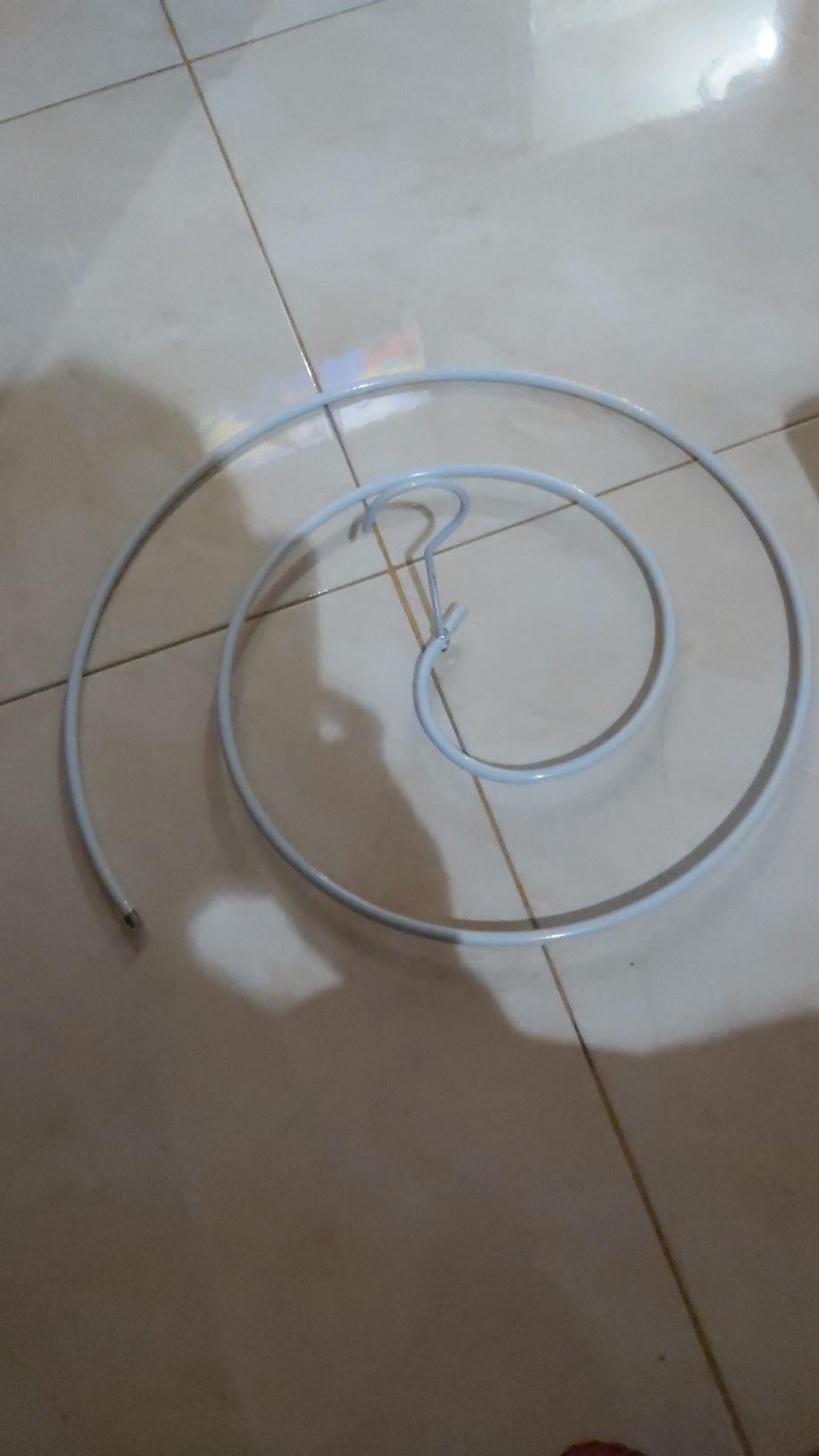 Jemuran Sprei Selimut Spiral Praktis Untuk Lahan Sempit