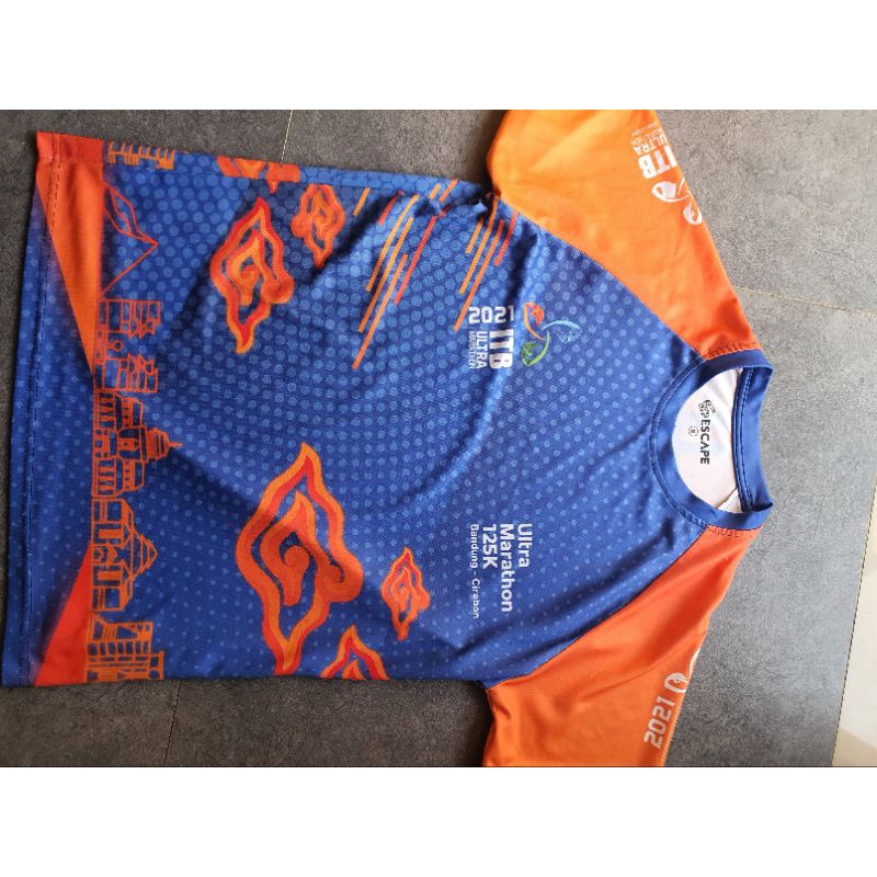 Jersey lari ITB Ultra 2021
