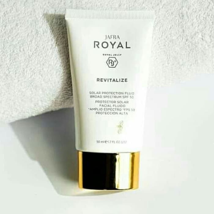 Jafra Revitalise Royal Jelly solar protection fluid broad spectrum spf 50 Jafra revitalize