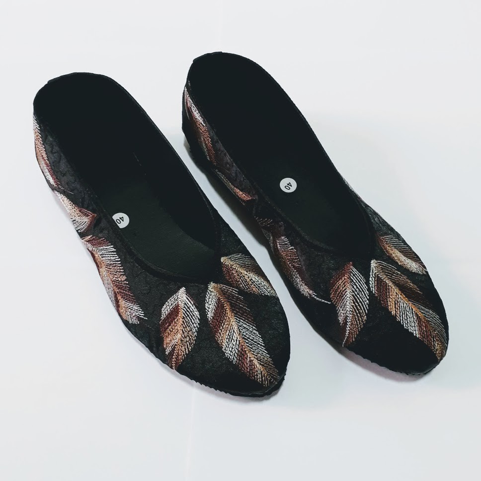 etnik fashion sepatu wanita flat slip on bordir terbaru murah bulu