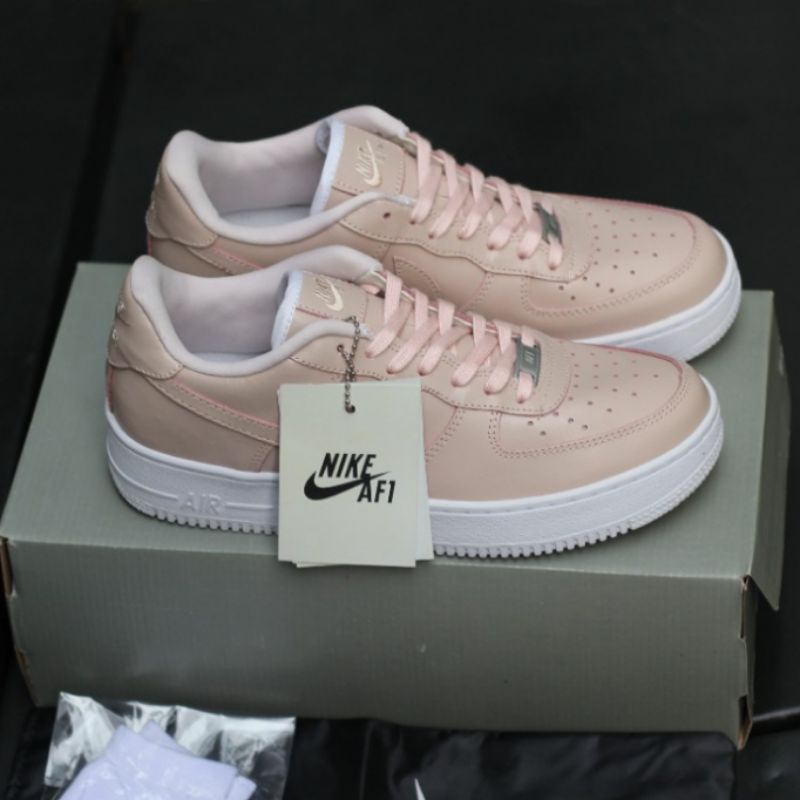 Nk Air Force 1 Low Peach White Sneakers Wanita Original Premium BNIB Full Tag / Air Force 1