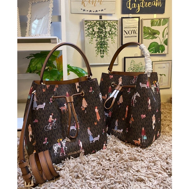 tas MK suri bucket large jetset girls NWT