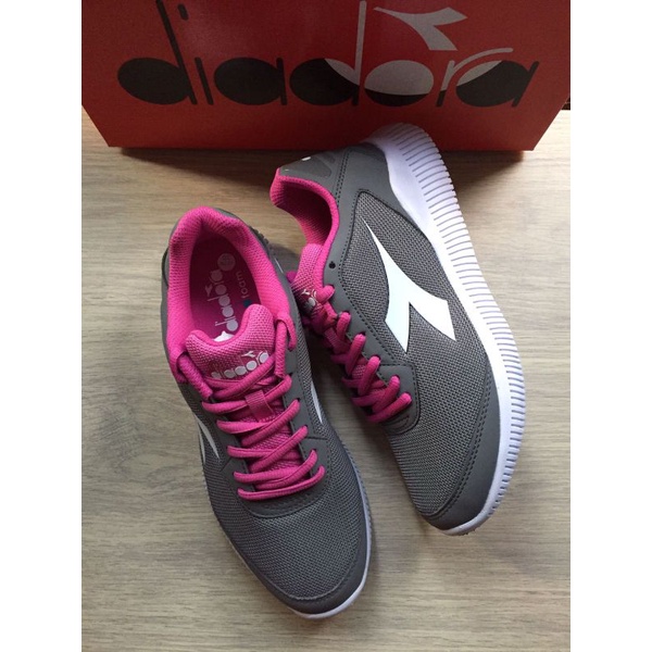 Diadora women Eagle 3d