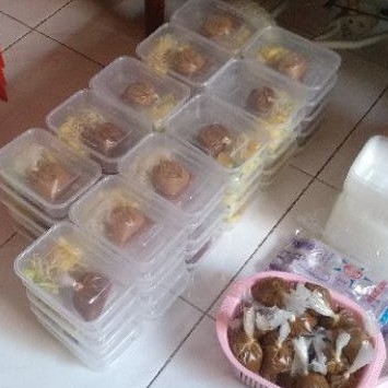 

Rujak (Lolia vege) ready Cue it n cap go